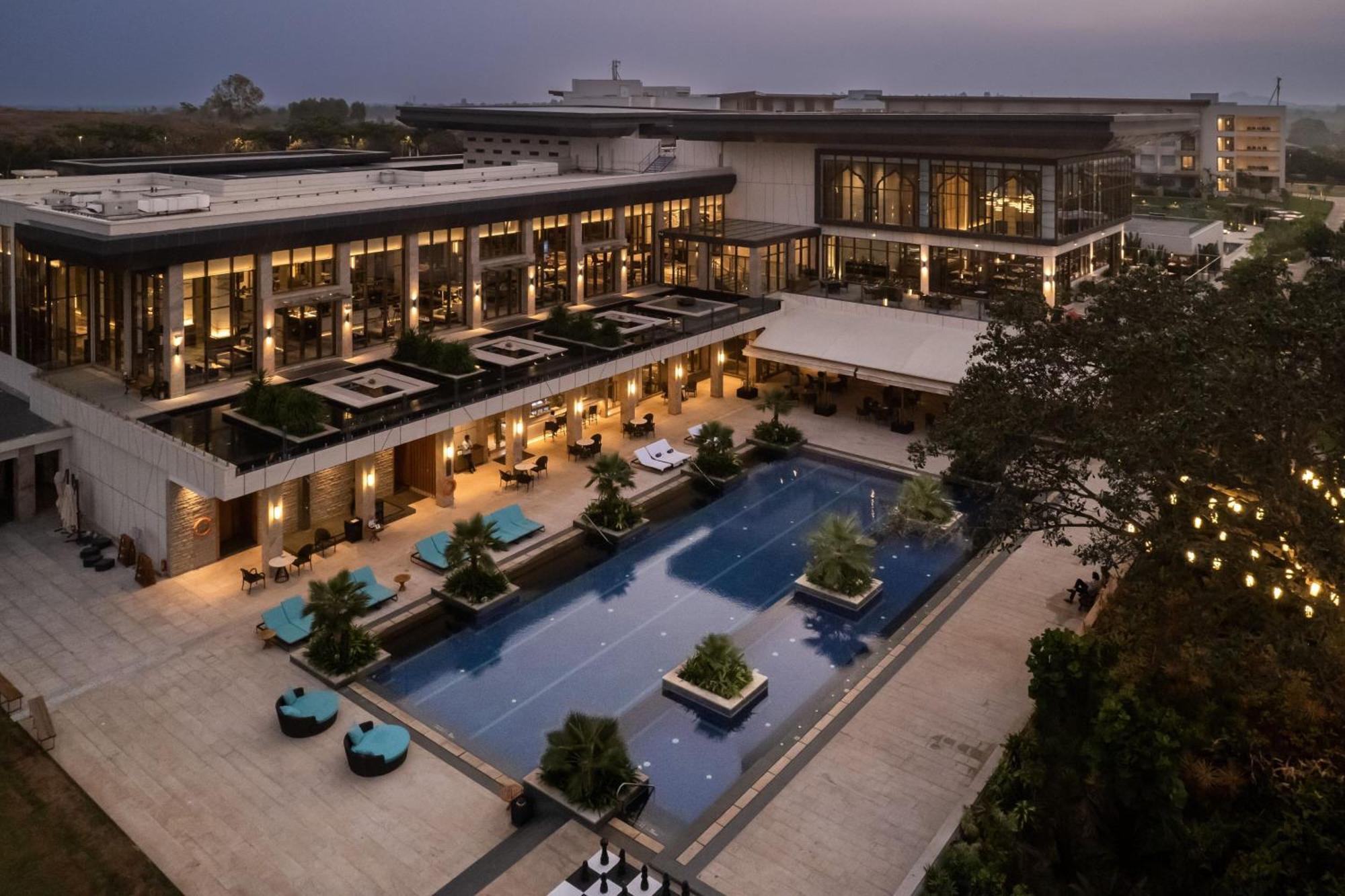 Jw Marriott Hotel Bengaluru Prestige Golfshire Resort & Spa Avati Extérieur photo