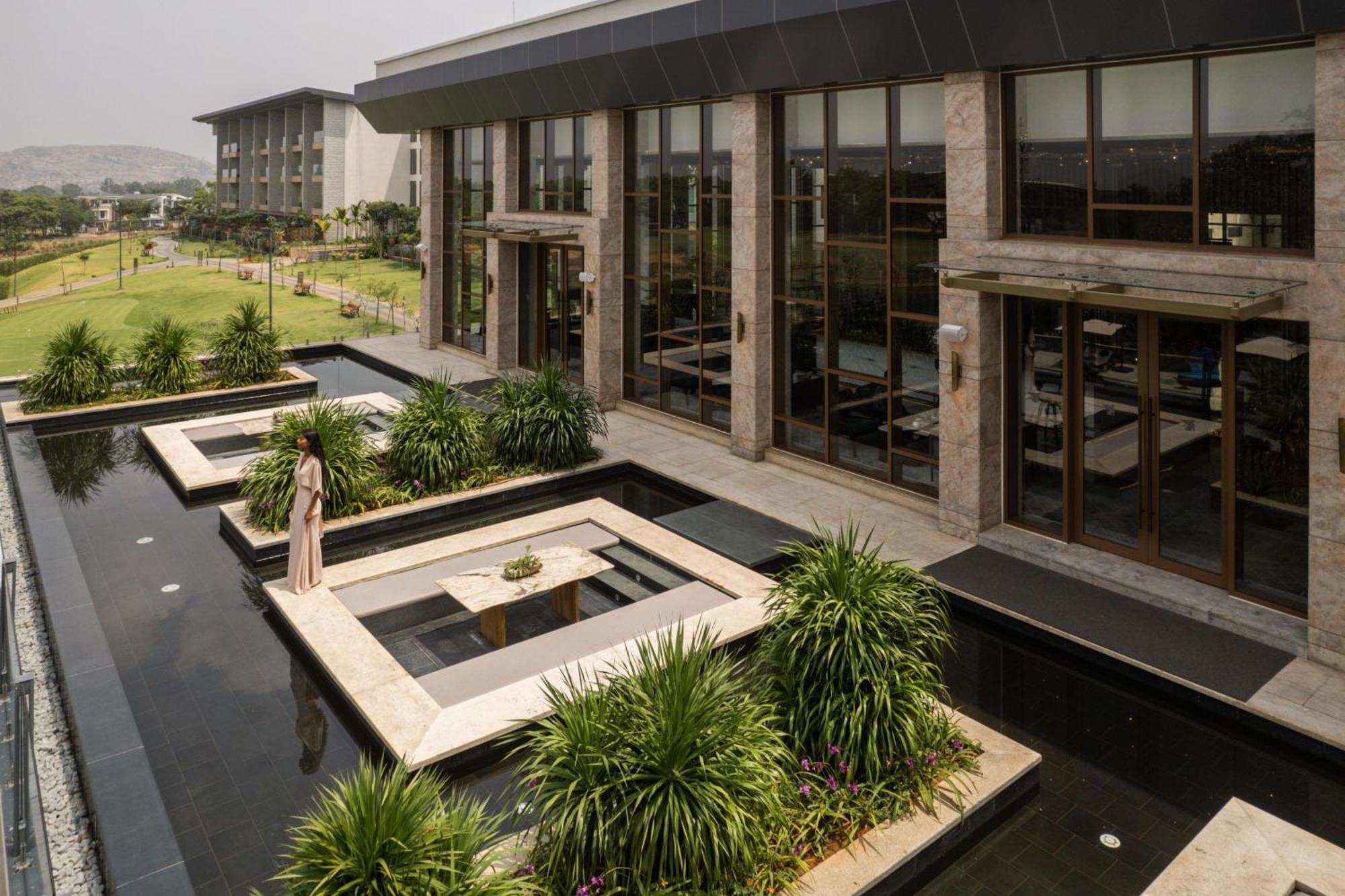 Jw Marriott Hotel Bengaluru Prestige Golfshire Resort & Spa Avati Extérieur photo