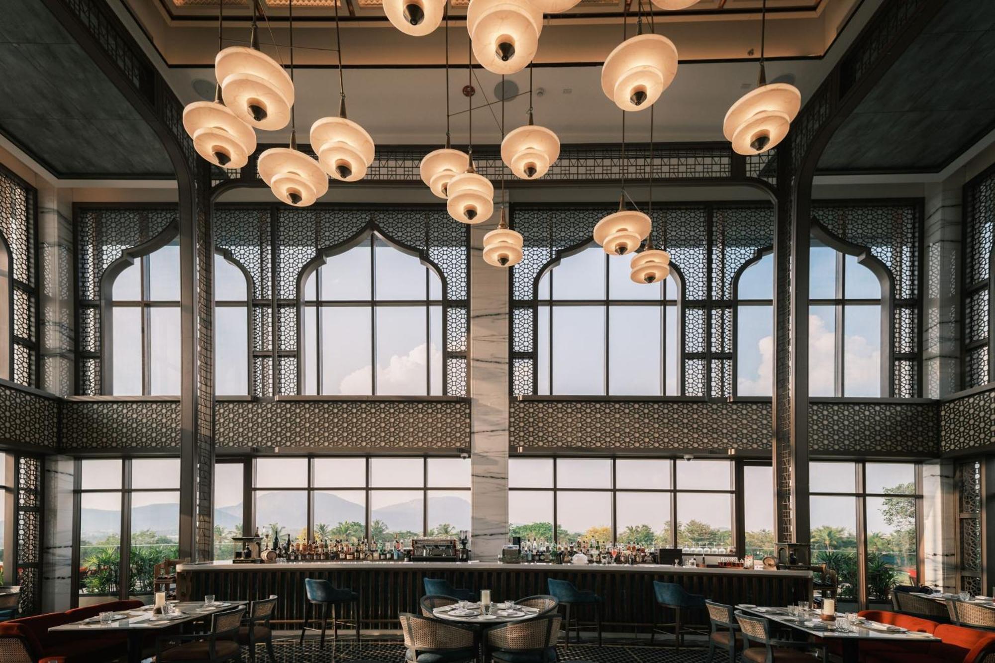 Jw Marriott Hotel Bengaluru Prestige Golfshire Resort & Spa Avati Extérieur photo