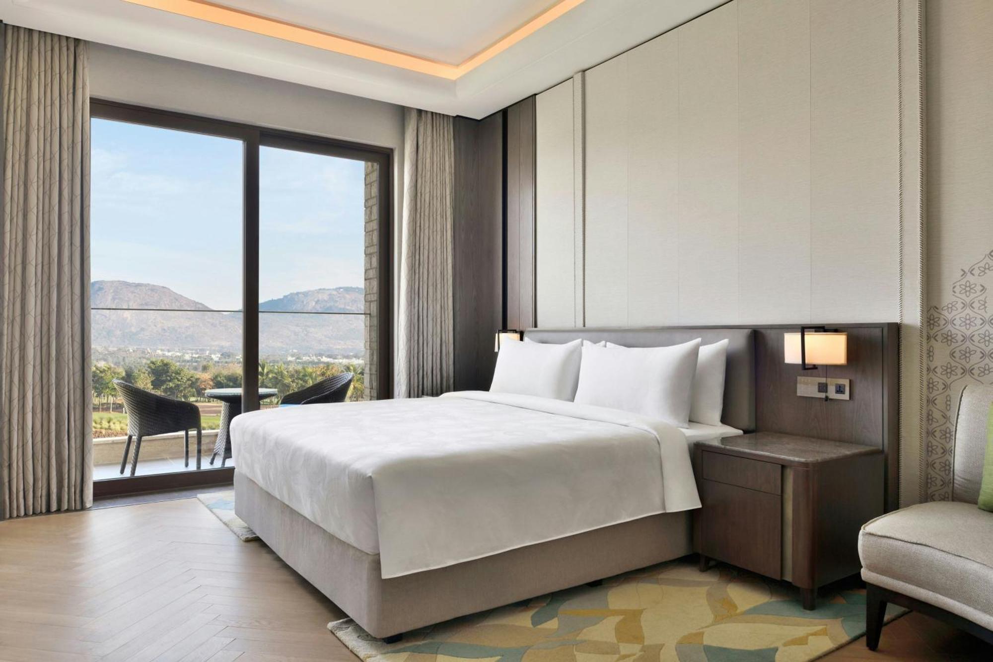 Jw Marriott Hotel Bengaluru Prestige Golfshire Resort & Spa Avati Extérieur photo