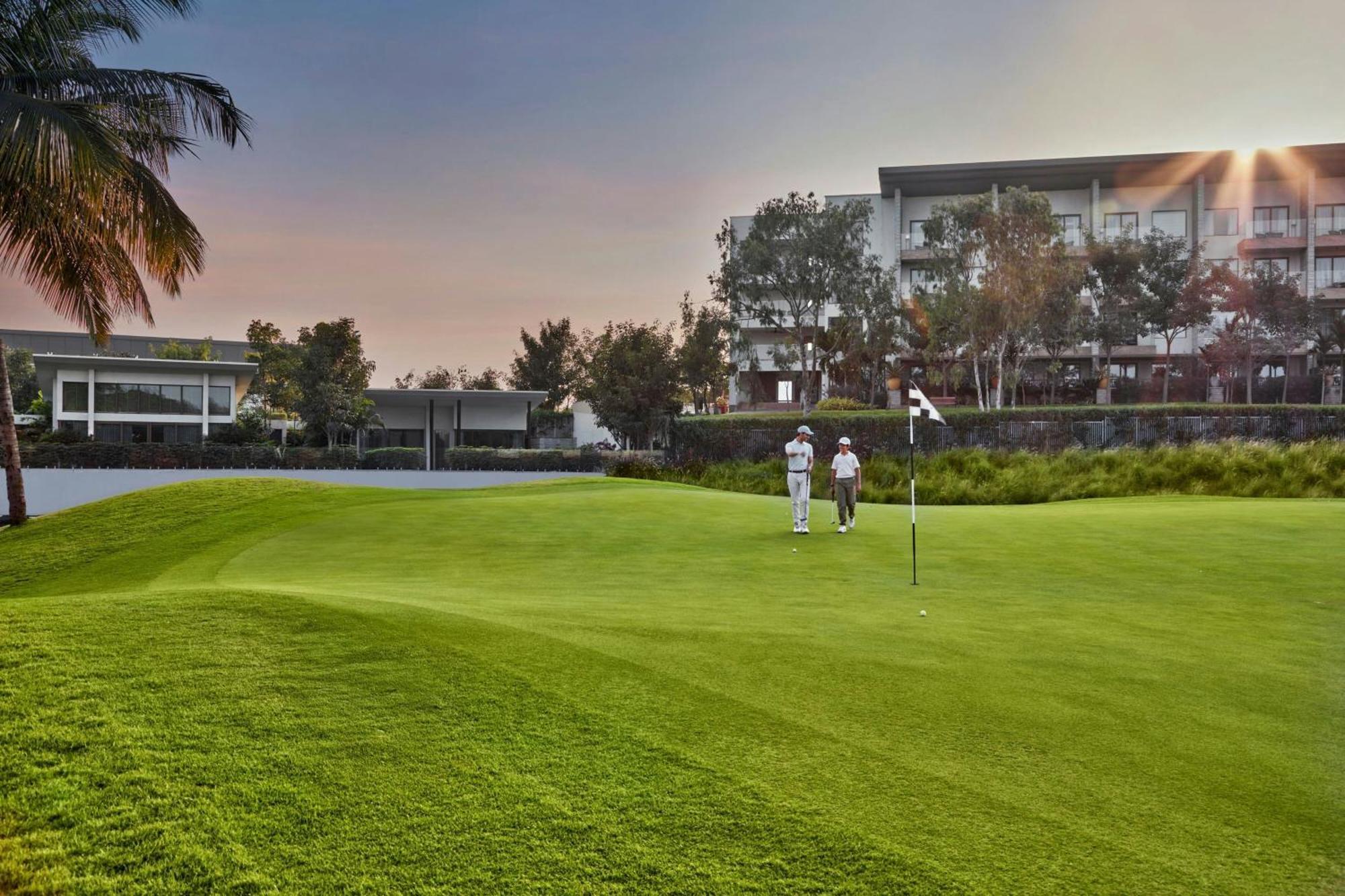 Jw Marriott Hotel Bengaluru Prestige Golfshire Resort & Spa Avati Extérieur photo